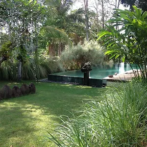  Villa Naga