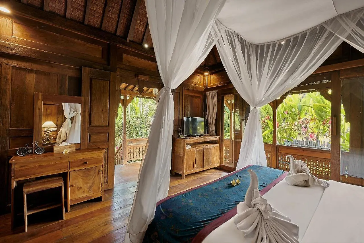 Kawan Antique Ubud Villa